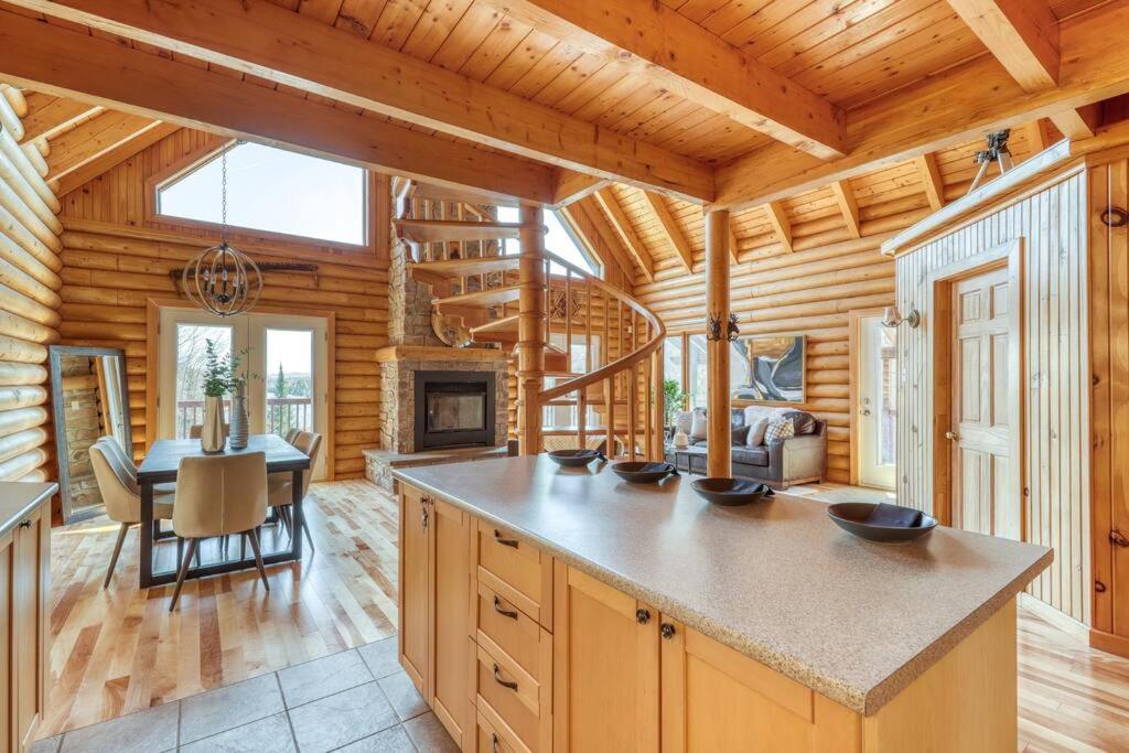Le Courchevel Luxe Chalet - Private Pool - Jacuzzi - Ski Saint Adolphe D'Howard Экстерьер фото